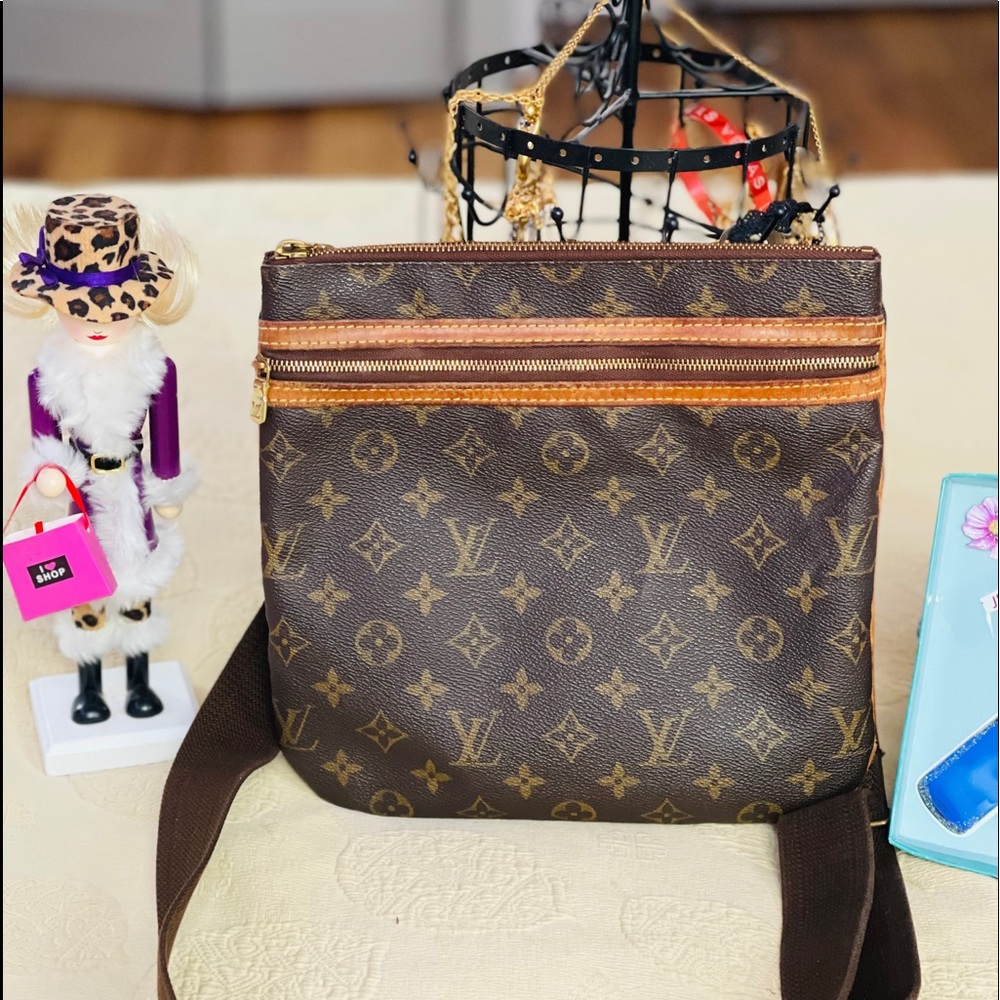 Crossbody bag